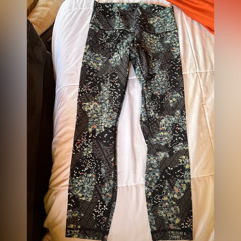 Lululemon Sz 10